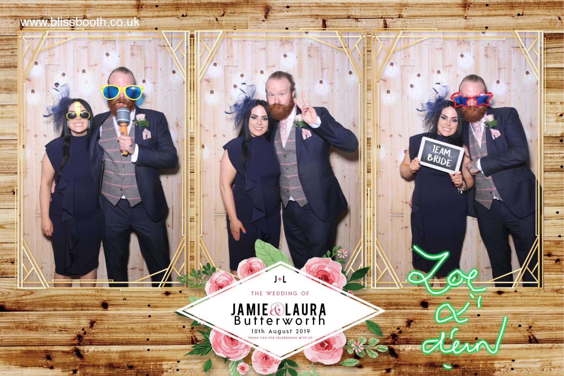 Laura and Jamie | View more photos from the event at gallery.blissbooth.co.uk/u/BlissBooth/Laura-and-Jamie